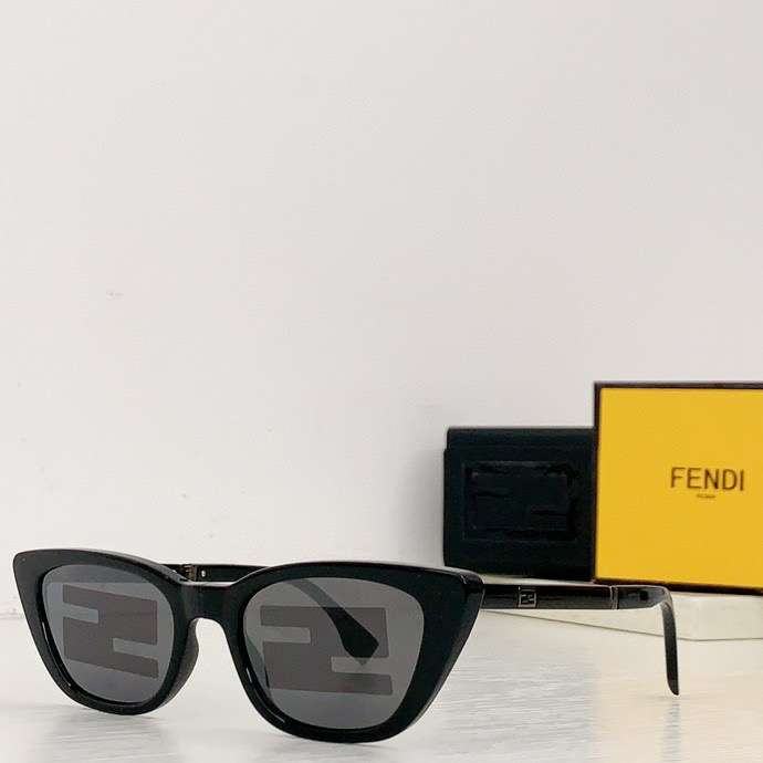 Picture of Fendi Sunglasses _SKUfw51889276fw